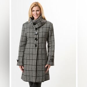 Marcona Black and White Houndstooth Coat